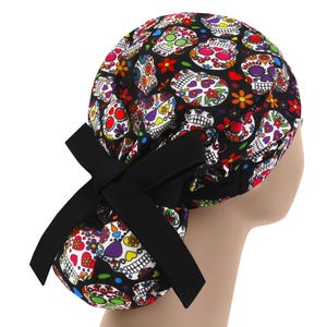 Pferdeschwanz Chirurgenkappe - Damen Chirurgen Arzt Hut - Schädel Calavera Mexicana Krankenschwester Mütze