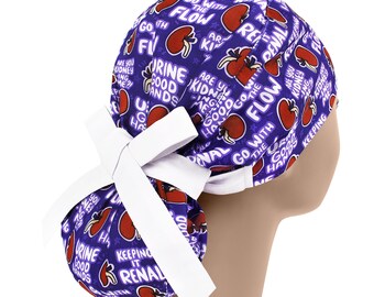 Cuffie chirurgiche regolabili da donna per nefrologia e urologia, ideali per nefrologi e urologi. Cuffie chirurgiche di PonyTopHat.