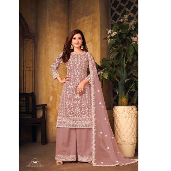 8 Latest Palazzo Suit Designs to Make You Look Attractive