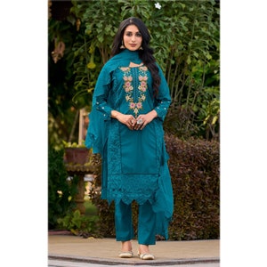 Indian Women's Wear Latest New Designer Embroidery Worked Shalwar Kameez Pant Suits Ethnic Wedding Reception Party Wear Trouser Pant Outfits