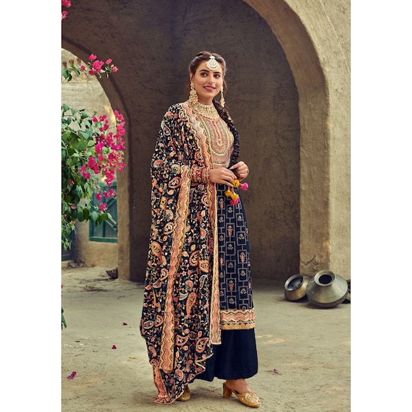 Vêtements pour femmes Punjabi Costumes Salwar Kameez Plazzo Lohri Special Creative Designer Outfits Travail de broderie lourde Robes Palazzo Kameez Dupatta