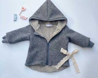 Walk jacket Walk medium grey Cuffs in grey mottled with teddy lining Zipper  and hood Customise cuffs and lining