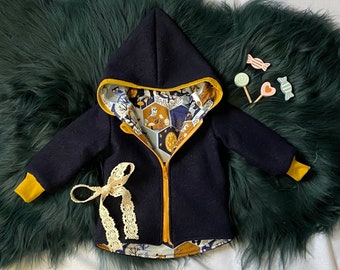 Immediately available as shown! Wool jacket navy blue and cuffs in mustard yellow with zipper and hood size 86-92-98-104