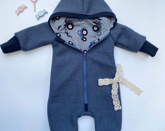 Walk overalls smoke blue cuffs in dark blue tractor with zipper and hood