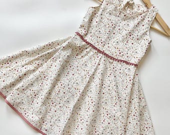 Light summer cotton dress ideal for school enrollment - also suitable for the school cones from Panjona