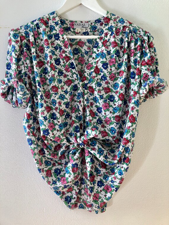 Flowery vintage blouse