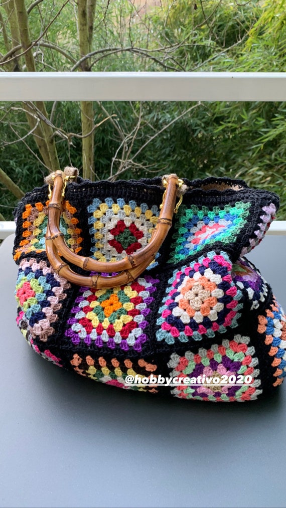 【一点もの】アンティーク和布と竹ハンドルのパッチワークグラニーバッグ 一点もの】アンティーク和布と竹ハンドルのパッチワークグラニーバッグ