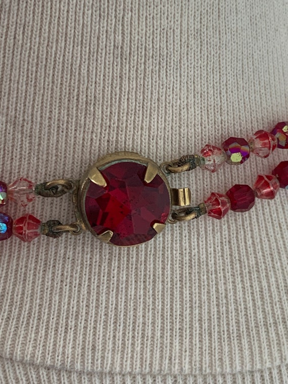 Collier vintage années 50 cristal irisé rouge - image 4