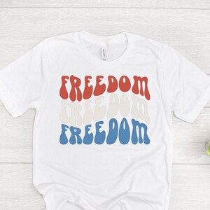 Retro Freedom Svg, 4 luglio Svg, camicia patriottica, file di taglio per Cricut e Silhouette