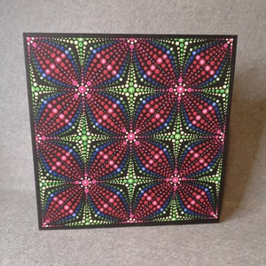 handgemaakte wenskaart - dot mandala - rasterpatroon