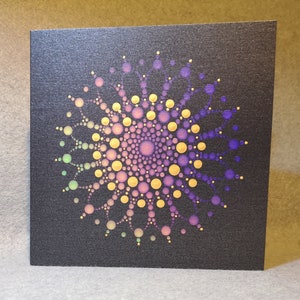 kleur veranderend - stemmingsringeffect - hittereactief - mandala met stippen - parelmoerachtige wenskaart