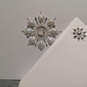 luxe trouwdagkaart - mandala-ontwerp met juwelen - boetiekhuwelijk - mooi en elegant