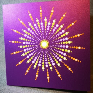 dot mandala - motif starburst - peint à la main - carte de vœux nacrée