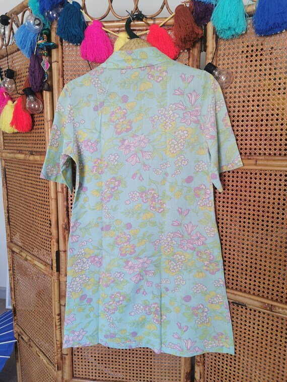 Vintage 70s aqua floral shirt dress with dagger c… - image 9