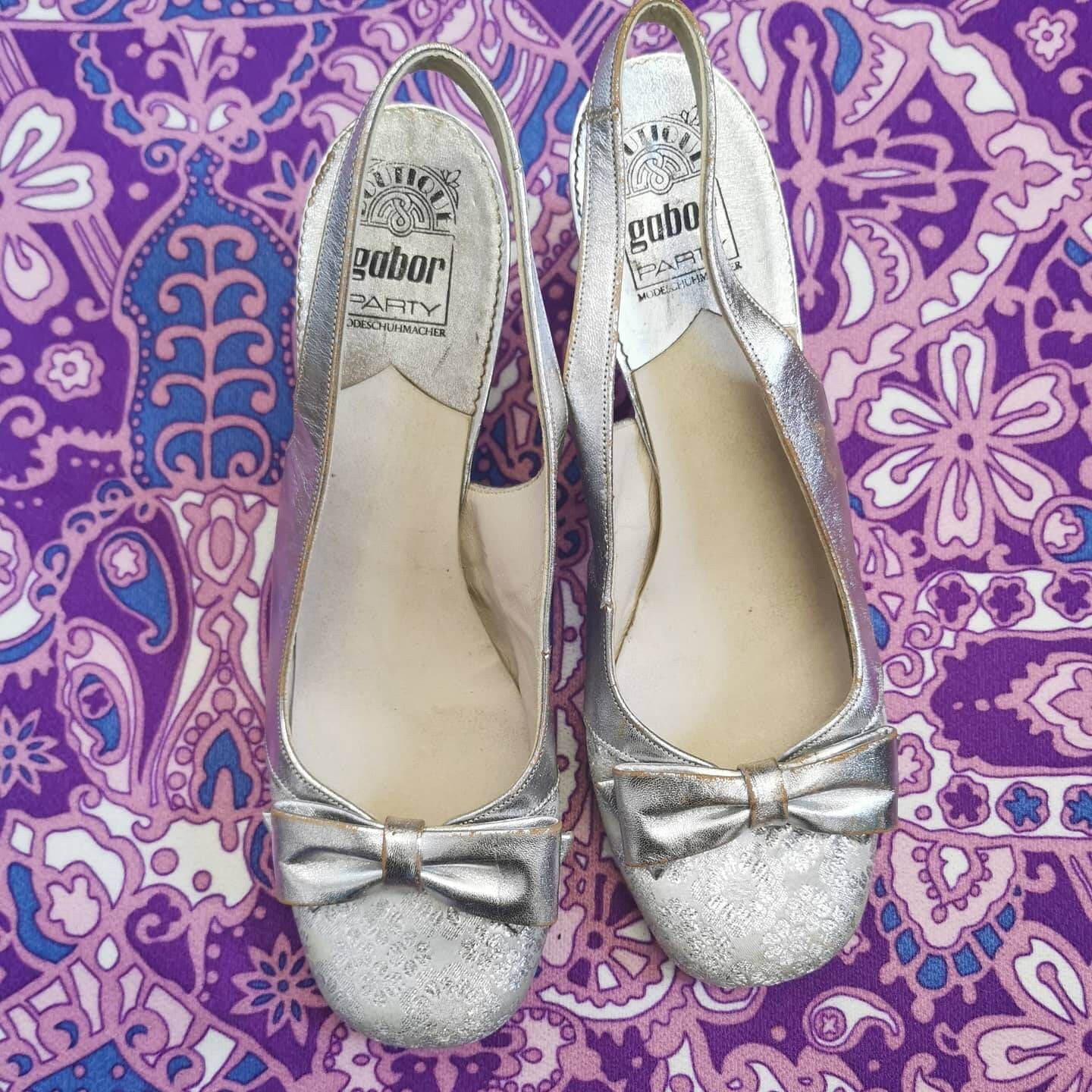 Vintage Silver metallic shoes with bowvintage 60s shoes Etsy