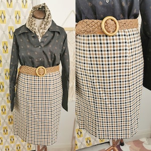 Vintage houndstooth pencil skirt, 70s vintage skirt, wiggle skirt, pin up, smart office wear, mod, mob wife, 60s,