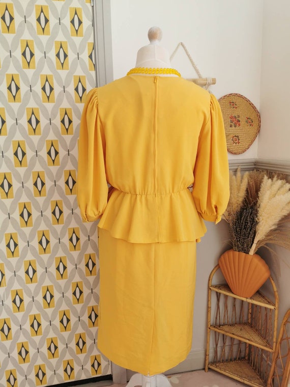 Vintage 80s yellow and white peplum dress, bright… - image 9