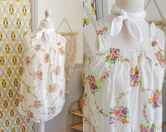 Vintage floral smock nightie, vintage white cotton dress, gathered, summer holiday, 70s boho, 60s floral mini dress, babydoll, beach wear