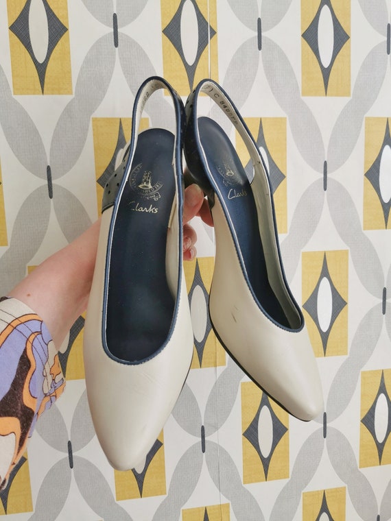 Vintage 80s Cream Slingbacks Elegant Shoes leather Shoes 50s Pin
