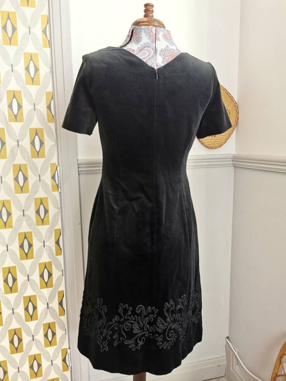 Vintage Laura Ashley velvet mini dress, Black vel… - image 8