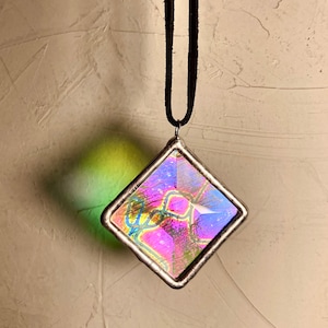 Swirl Dicro Prism