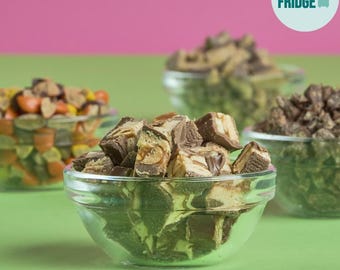 Snickers® Troceados – 450 g. Cobertura de caramelo para postres, helados, repostería y bufés de dulces. Dulces a granel para fiestas, bodas y cumpleaños.