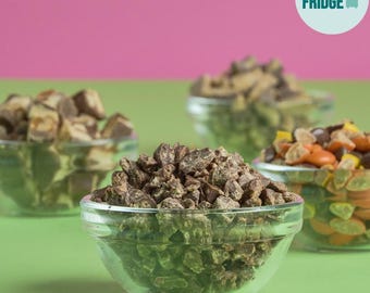 Barras crujientes picadas – 450 g. Cobertura de caramelo a granel, trocitos de chocolate crujientes para helados, postres, fiestas, bodas y repostería.