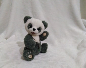 moving panda toy