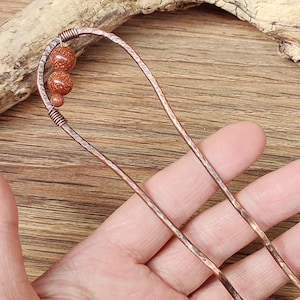 酸化銅のヘアフォーク：ゴールドストーンワイヤーで巻かれたヘアピン