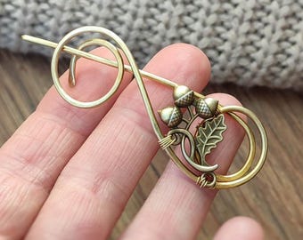 Brass Floral Shawl Pin: Handcrafted Sweater Brooch