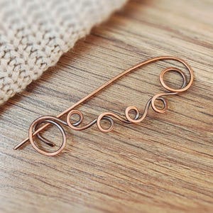 Long shawl pin, metal shawl pin, copper shawl pin, copper brooch, sweater brooch for her, women&#39;s brooch, scarf brooch, floral brooch