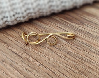 Messing sjaalspeld met bloemen: handgemaakte truibroche