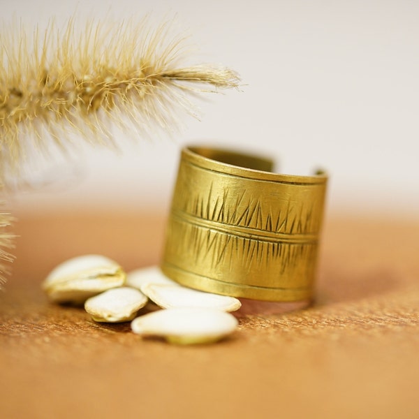 Bague Anneau en Laiton Gravé et Ajustable - Unisex- Brass ring carved & adjustable- Natural design