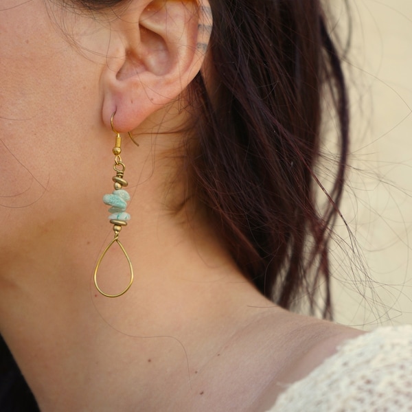 Natural Stone Chrysoprase and Brass Earrings - Chips Gemstone Bead - Boho Jewelry - Turquoise Blue - Amethyst - Labradorite