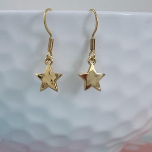 Gold Star Earrings – Dainty Star Dangle Earrings, Minimalist Jewelry for Women, Everyday Earrings, Celestial Gift, Tiny Star Earrings