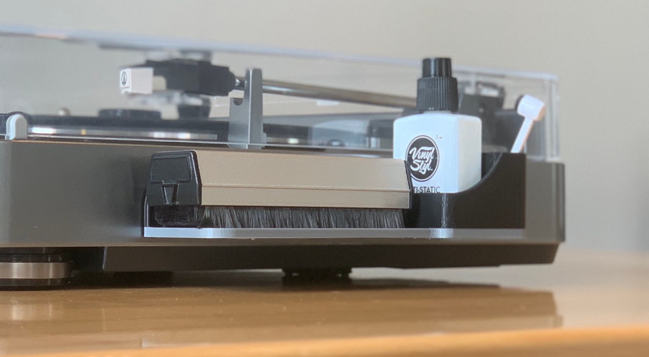 The Wingman Turntable Accessories Tray Vinyl Record Player Brush And the-wingman-turntable-accessories-tray-vinyl-record-player-brush-and