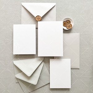 Hochzeitseinladung Mockup - 13x18 Einladung flach gelegt - Grußkartenmockup - gestylte Fotos