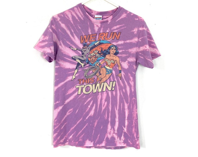 DC Comics Wonder Woman We Run This Town Custom Bleached Tie Dyed Graphic Print Womens Tee Junk Food Clothing XS Free Shipping