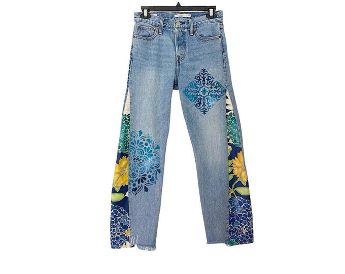 Levi’s Wedgie Premium Custom Jeans Waist 26 Womens Size 2 XS Levis Upcycled OOAK