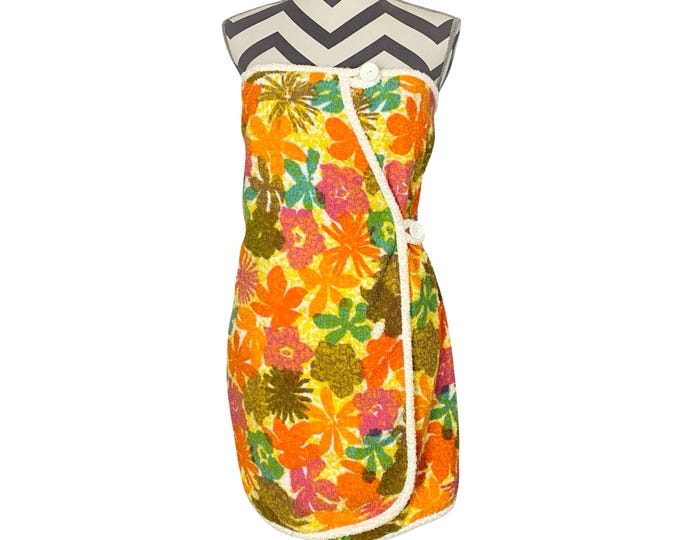 Vintage 50s 60s Wraparong Towel Dress Gertrude Davenport NY Womens Size Medium Small Colorful Bright Floral Print Free Shipping