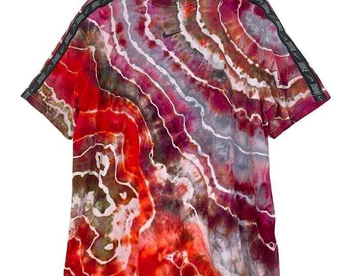 Upcycled Tie Dye Tee Tshirt Shirt Mens Size XL Upcycled Red Black Crewneck