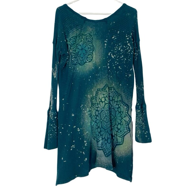 May include: Teal blue waffle knit long-sleeved shirt with a white bleached effect and two green mandala designs.