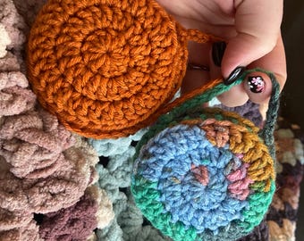 Porta bolsitas de nicotina de crochet personalizable