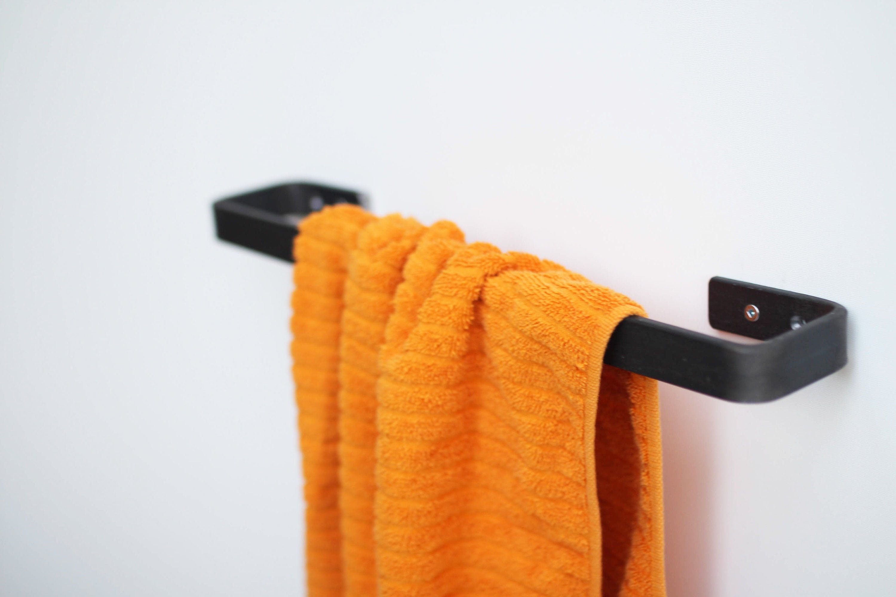 Porte Serviette Salle de Bain Mural Noir Porte-Serviettes 62.5CM pour