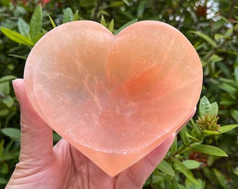  GAF TREASURES Hematite Gemstone Hearts, Polished Hematite Puffy  Hearts, Hematite Crystal Palm Stone, Healing Crystal Hearts (1 Heart) :  Home & Kitchen
