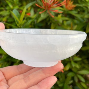 Gemstone Carved - 4" Diameter Selenite Crystal Polished Charging Bowl With Curves and Pedestal, Selenite Bowl on Stand, Bulk Lot