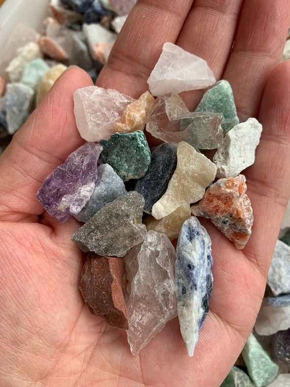 GAF TREASURES Small Rough Natural Stones, 0.25-1.25 Raw Crystals, Natural  Rough Stones (Citrine, 0.5 Pound)