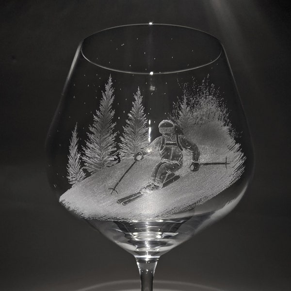 Customised Gin Glass - Skiing Gin Glass - Skier Gift - Skiing Gift - Glass Art - Mountians Glass - Wine Glass - Prosecco Glass - Beer Glass