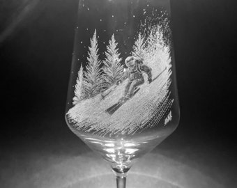 Skier Gift – Hand Engraved Skiing Wine Glass | Ski Gift | Personalised Ski Wine Glass | Gift for Skiers