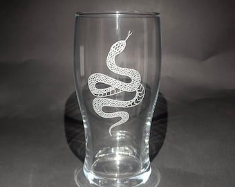Snake Pint Glass - Snake Glass - Snake Gifts - Snake Design Hand Engraved - Pint Glass - Beer Glass - Customised Pint Glass - Snake Art